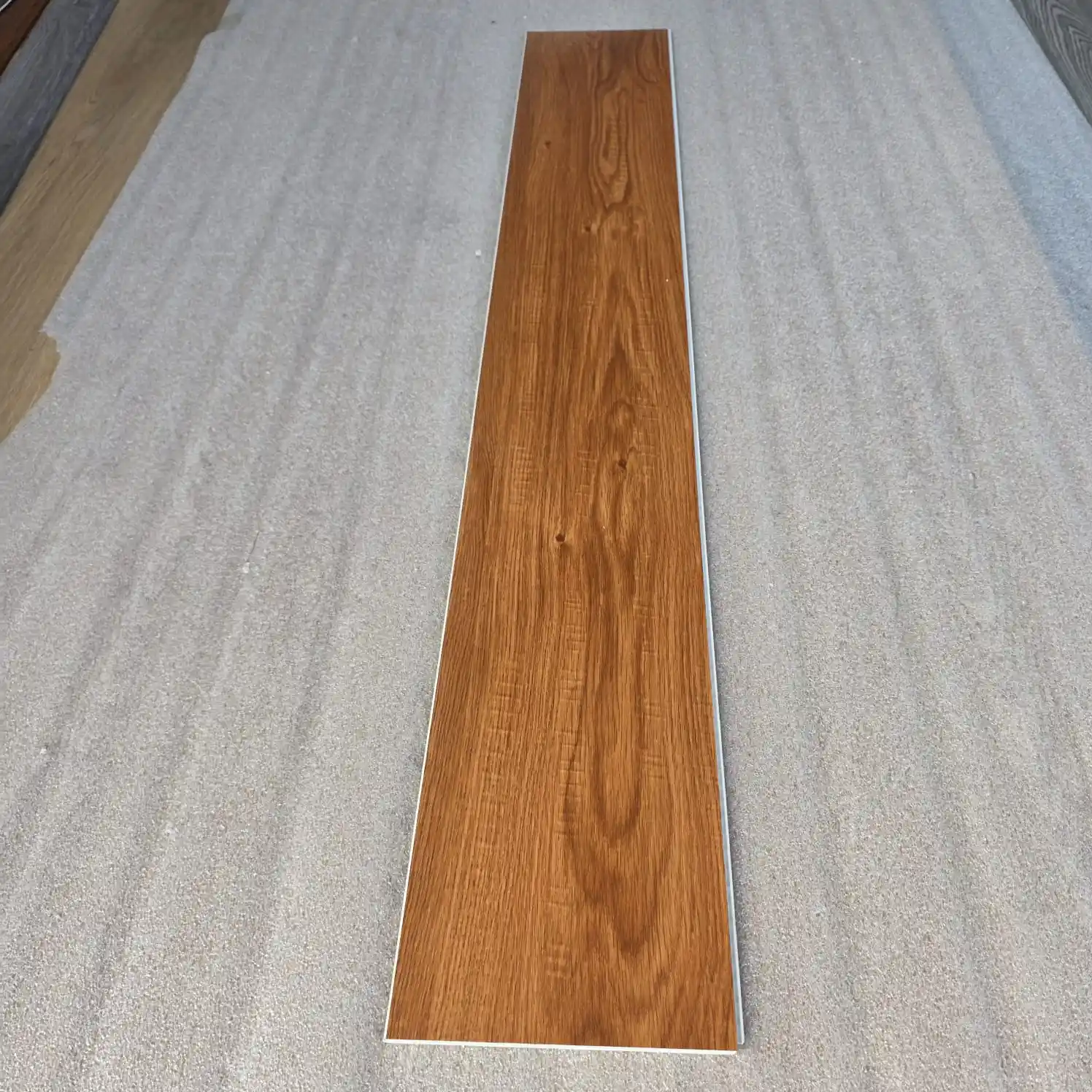 Royal-Mahogany-SPC-flooring-3.jpeg